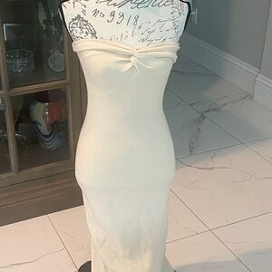 Elegant Cream Strapless Dress